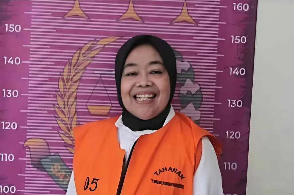 Kades Cikujang Sukabumi Tetap 'Full Senyum' Usai Jadi Tersangka Kasus Korupsi Dana Desa