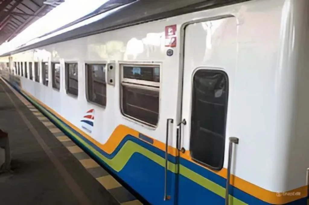 KAI Hentikan Kereta Bisnis di Jawa, Hadirkan Ekonomi Stainless Steel New Generation