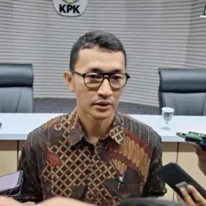 Kasus_Dana_Hibah_KPK_Besok_Gubernur_Khofifah_Akan_Diperiksa_Polda_Jatim Kasus Dana Hibah, KPK: Besok, Gubernur Khofifah Akan Diperiksa Polda Jatim