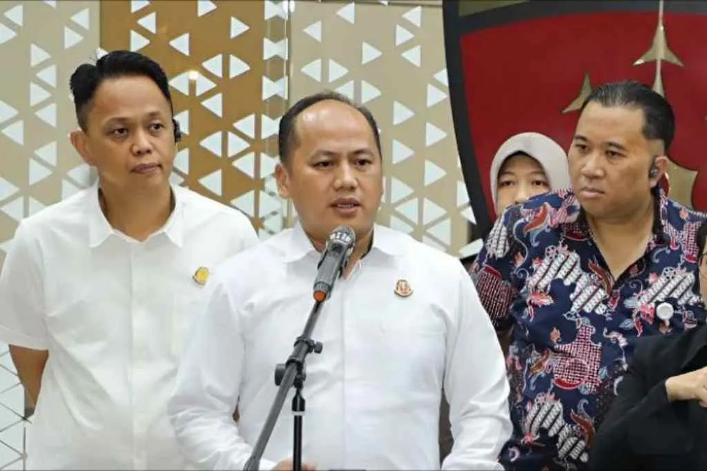Kejagung Periksa 14 Saksi Terkait Korupsi Kredit Sritex, Berikut Daftar Lengkapnya Kejagung Periksa 14 Saksi Terkait Korupsi Kredit Sritex, Berikut Daftar Lengkapnya