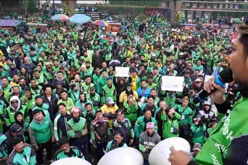 Mogok Massal Ojek Online: 50 Ribu Mitra Gelar Aksi Demo Didepan Istana