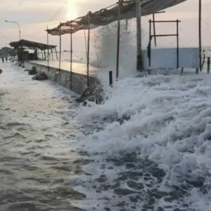 Prediksi_Banjir_Rob_Jakarta_Warga_Diminta_Siaga_1–2_Hari_Kedepan Prediksi Banjir Rob Jakarta: Warga Diminta Siaga 1–2 Hari Kedepan