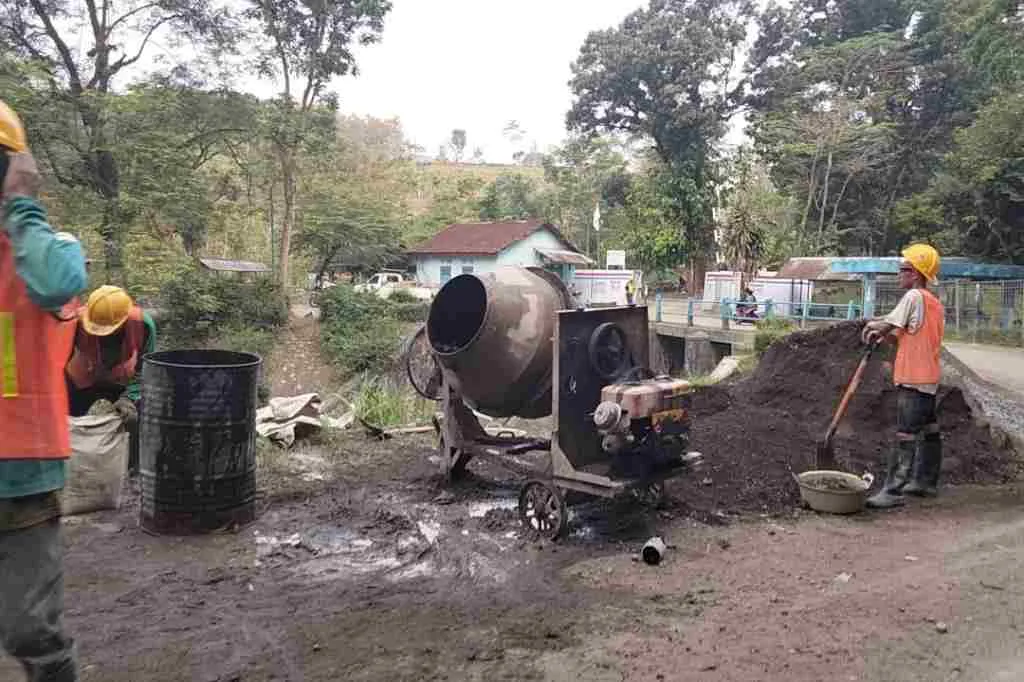 Proyek Bendungan Danawarih Senilai Miliaran Rupiah Digarap Pakai Cara Jadul