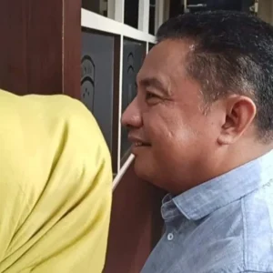 Skandal Suap PHL PDAM Tirta Hidayah Sentuh Lingkaran Politik Ajudan Eks Wali Kota Bengkulu Diperiksa Skandal Suap PHL PDAM Tirta Hidayah Sentuh Lingkaran Politik: Ajudan Eks Wali Kota Bengkulu Diperiksa