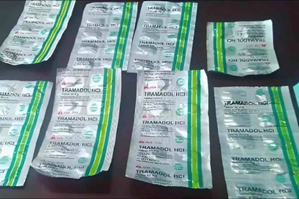 Toko Obat Terlarang di Bekasi Digerebek Polisi, 8 Orang Diamankan