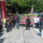 Aksi Demo LSM GPI Depan Gedung DPRD Kab Blitar: Tutut Dewan Sahkan APBD Perubahan 2025