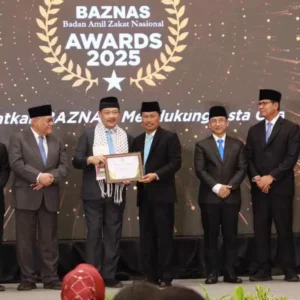 BAZNAS Awards 2025: Wali Kota Cirebon Raih Penghargaan Pendukung Gerakan Zakat Indonesia