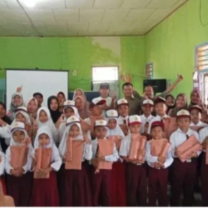 Desa Tanjung Harapan Beri Penghargaan untuk Siswa Berprestasi Desa Tanjung Harapan Beri Penghargaan untuk Siswa Berprestasi