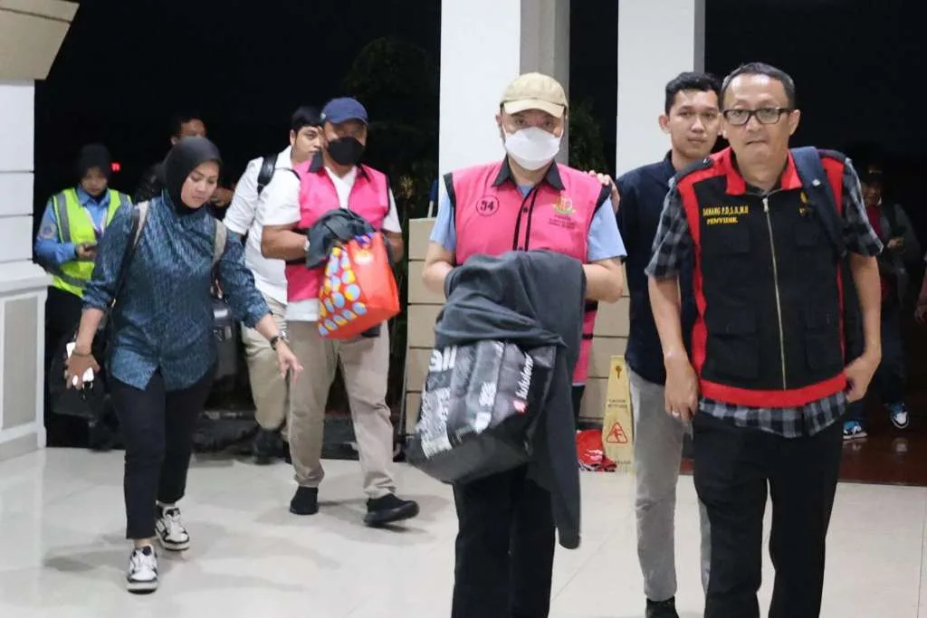 Dua Tersangka Baru Kasus Pertambangan Diboyong Kejati ke Bengkulu, Salah Satunya Mantan Pejabat ESDM