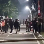 Jakarta Malam Ini: Aksi Massa Masih Bertahan di 3 Titik Lokasi