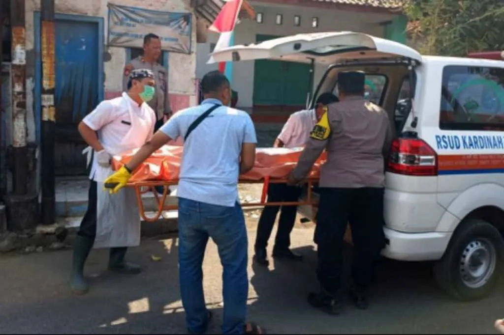 Lansia di Tegal Timur Ditemukan Tak Bernyawa Didalam Rumah, Polisi Lakukan Penyelidikan