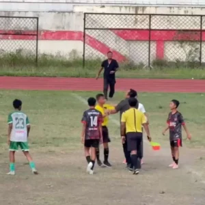 Piala Soeratin Bengkulu Ternodai, Wasit Sepakbola Bengkulu Diserang Manajer Klub