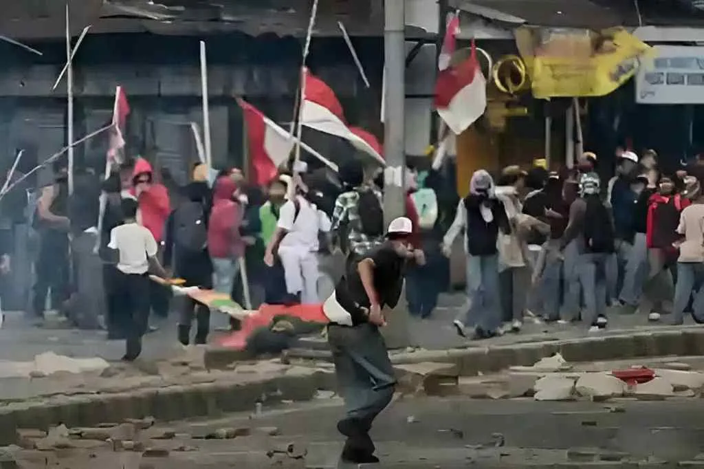 Ratusan Pelaku Demo Anarkis di Gedung DPR Diamankan Polisi, 7 Orang Positif Narkoba