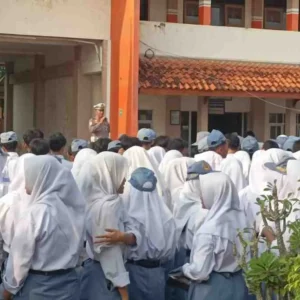 Satlantas Polres Tegal Kota Tanamkan Kesadaran Berlalu Lintas di SMA Negeri 5