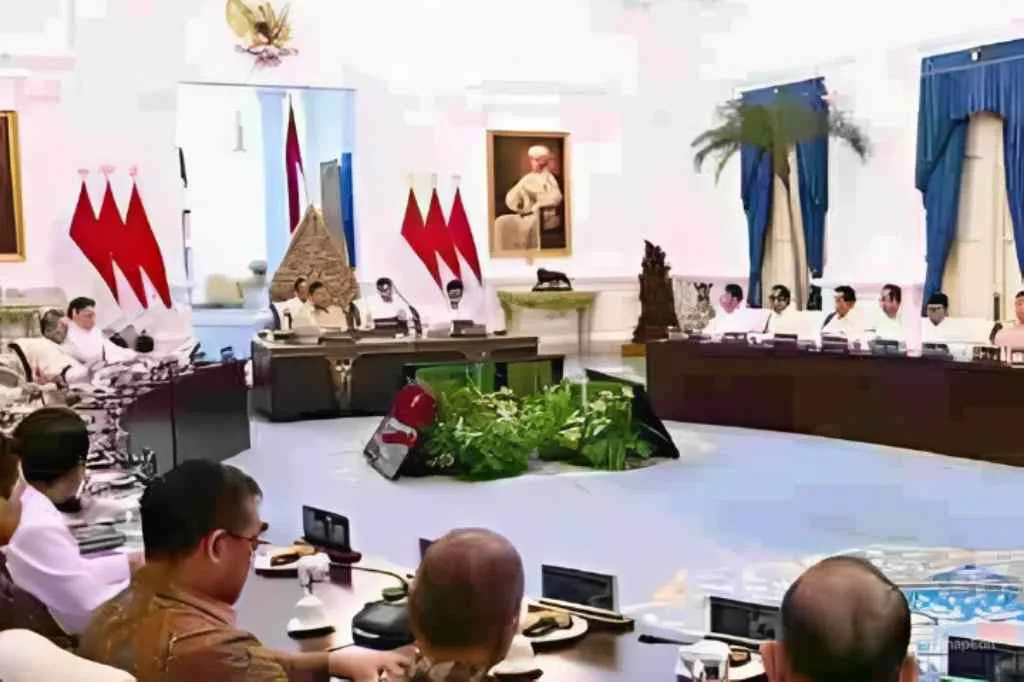 Isu Reshuffle Kabinet Makin Menguat: Sejumlah Pejabat Diundang ke Istana