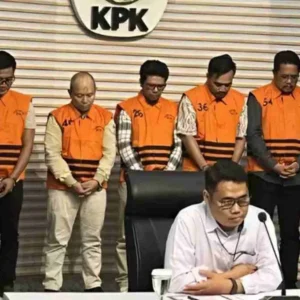 KPK Tetapkan 5 Tersangka Kasus Korupsi Pencairan Kredit di BPR Jepara Artha