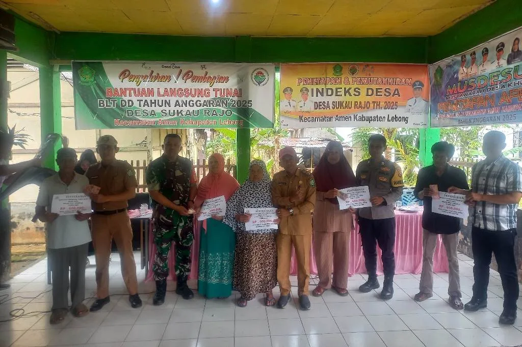 Pemdes Sukau Rajo Salurkan BLT DD Periode Juli-Agustus