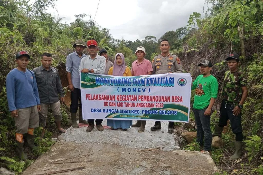 Pemdes Sungai Lisai Bangun JUT dan Sediakan Internet dengan Starlink