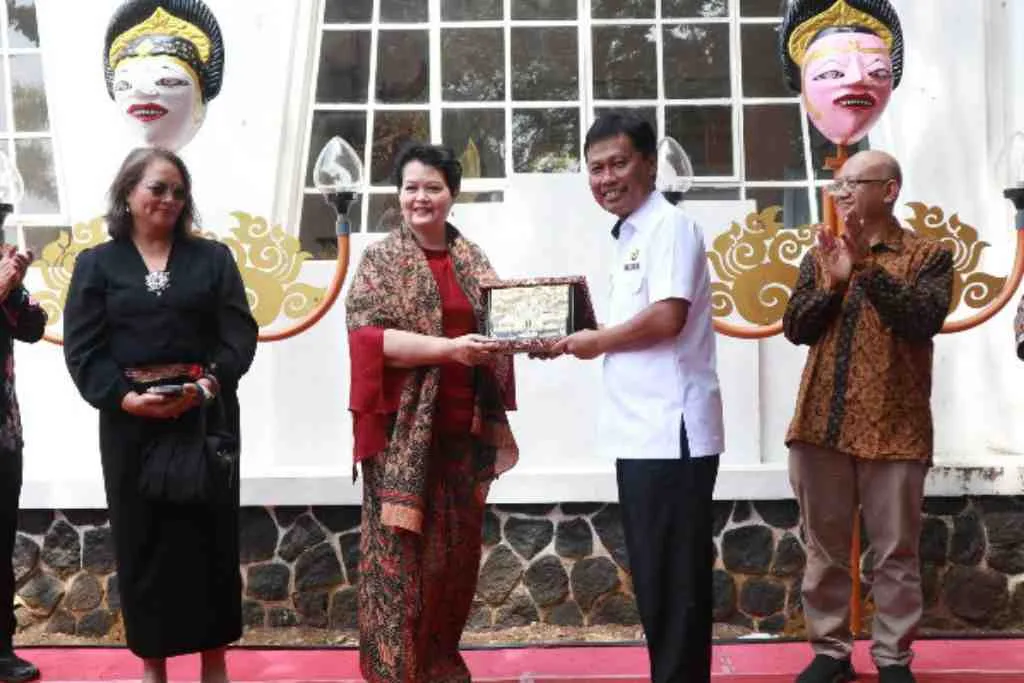 Peringatan 1 Tahun Museum Topeng Cirebon, Effendi Edo: Ruang Edukasi Bagi Generasi Muda