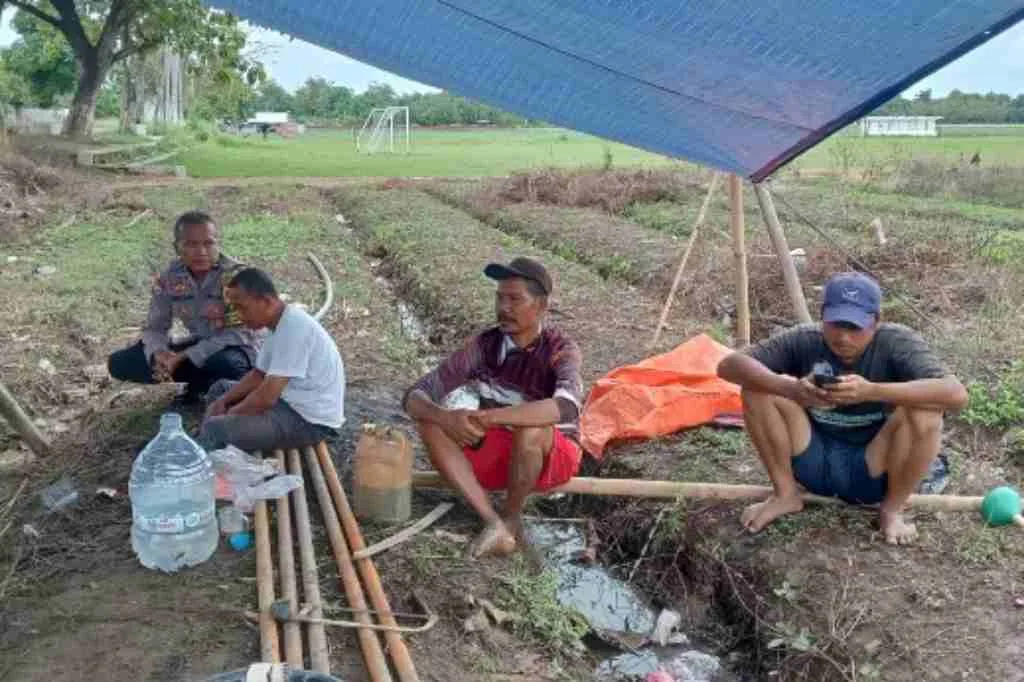 Polsek Kadipaten Ajak Warga Jaga Kamtibmas di Desa Babakan Anyar Polsek Kadipaten Ajak Warga Jaga Kamtibmas di Desa Babakan Anyar