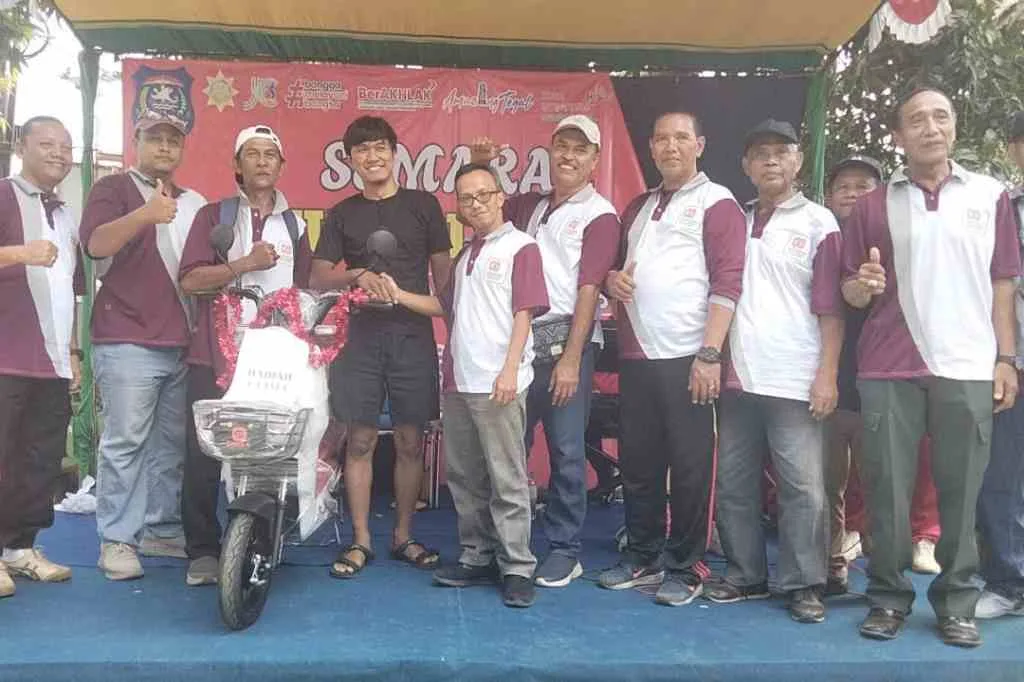 Puncak HUT RI ke 80: Kelurahan Kejambon Meriah dengan Jalan Sehat dan Karnaval