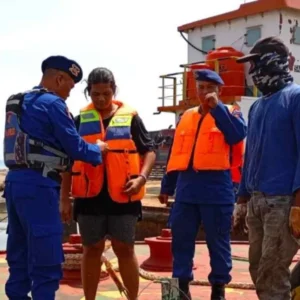Satpolairud Polres Tegal Kota Tingkatkan Keamanan Laut dan Kesehatan Nelayan