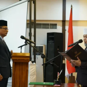 Eks Kadis Lingkungan Hidup Resmi Dilantik Gubernur Jadi Komisaris Independen Bank Bengkulu