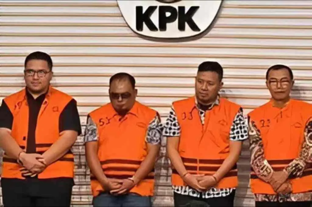 KPK Tahan 4 Tersangka dalam Kasus Dugaan Korupsi Dana Hibah Jatim