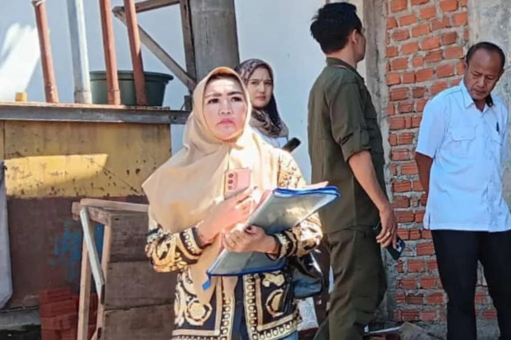 Majelis Hakim Tinjau Lokasi Sengketa Pasar Panorama, Bangunan Desi Heviani Sudah Dihancurkan