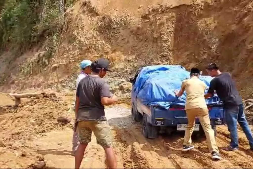 Pembebasan Lahan Belum Tuntas, Perbaikan Jalan Provinsi Talang Ratu Batal