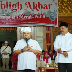 Tabligh Akbar Merah Putih: Ribuan Jamaah Penuhi Balai Raya Semarak Bengkulu Tabligh Akbar Merah Putih: Ribuan Jamaah Penuhi Balai Raya Semarak Bengkulu