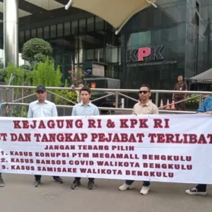Unjuk Rasa di Kejagung dan KPK, ASBS Desak Penuntasan Kasus Mega Mall, Bansos hingga Samisake