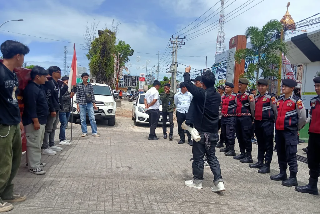 Banyak Kasus Mandeg di Kejari Benteng, Kejati Bengkulu Jadi Sasaran Demo