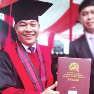Bekerja Sembari Terus Belajar, Rupianto Pengusaha Muda Bengkulu Yang Raih Gelar Doktor