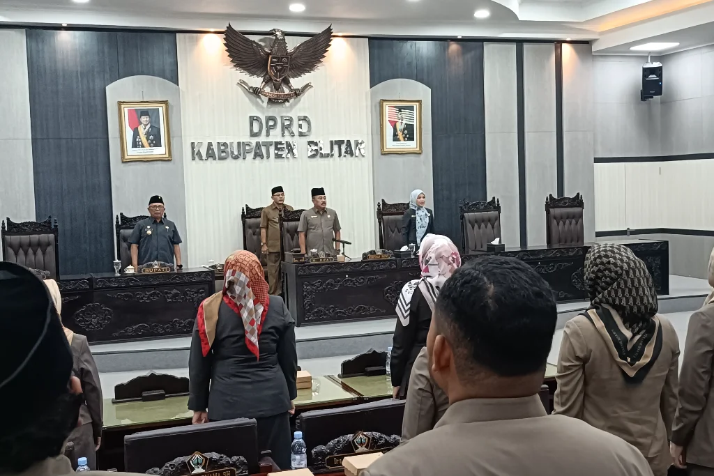 Bupati Blitar Jawab Fraksi DPRD: APBD 2026 Fokus Prioritas Masyarakat