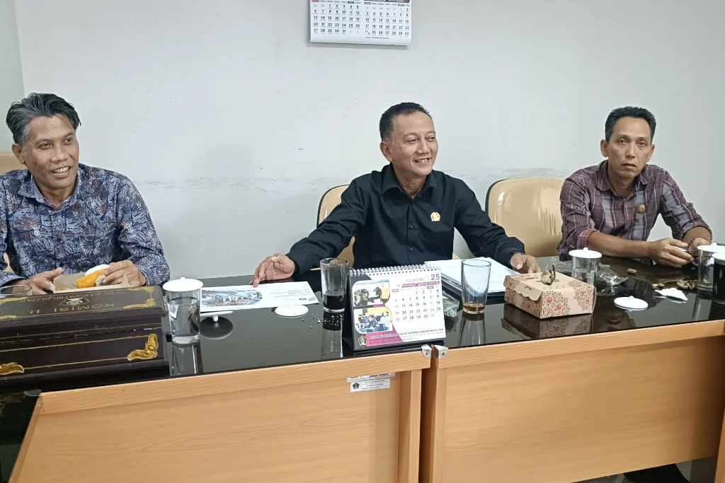 Komisi II DPRD Blitar Tekankan OPD Fokus Pelayanan Publik di Tengah Anggaran Menurun