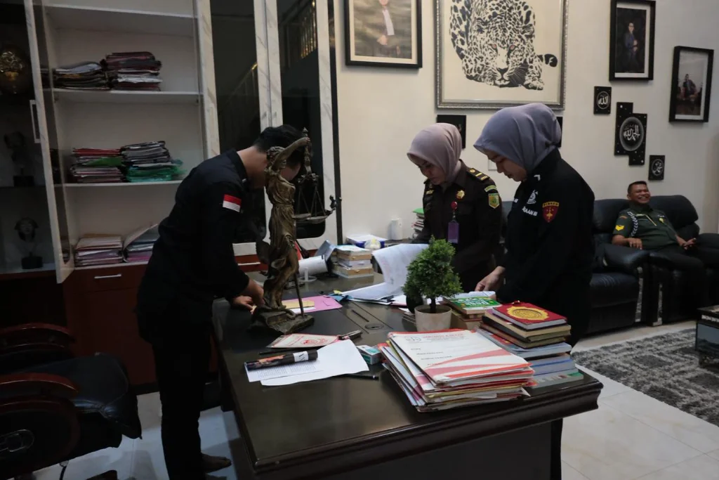 Lanjutan Kasus Korupsi Lahan Tol Bengkulu: Rumah Advokat Digeledah