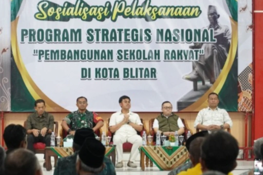 Mas Ibin Ngobras Bersama Masyarakat Sosialisasikan SR Bertaraf Internasional