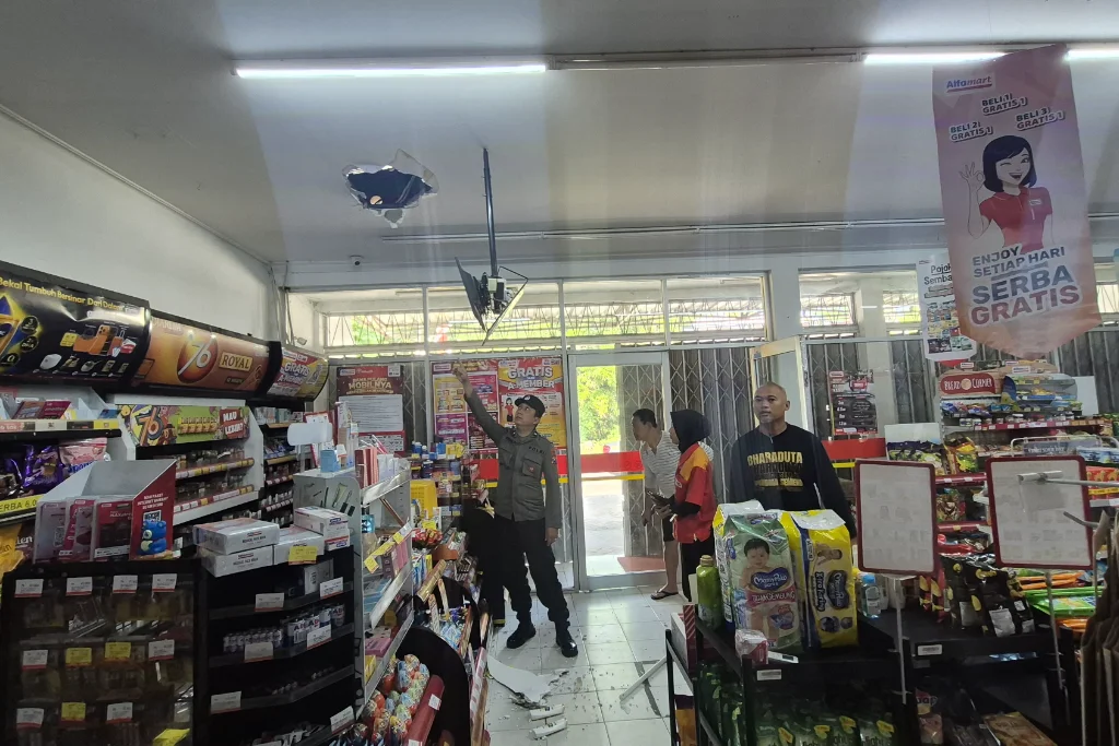 Pencurian Alfamart di Sidorejo Ponggok Blitar, Pelaku Gasak Rokok dan Uang Tunai