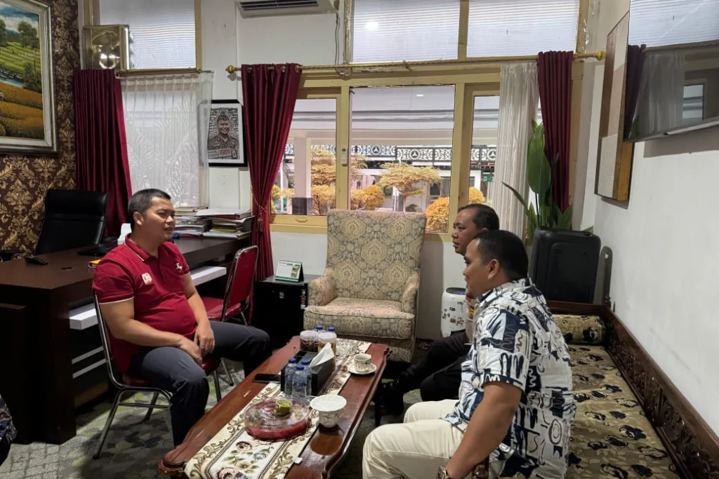 Polda Bengkulu Serahkan Kembali Berkas 12 Tersangka Korupsi Dinas Pertanian Kaur ke Kejati