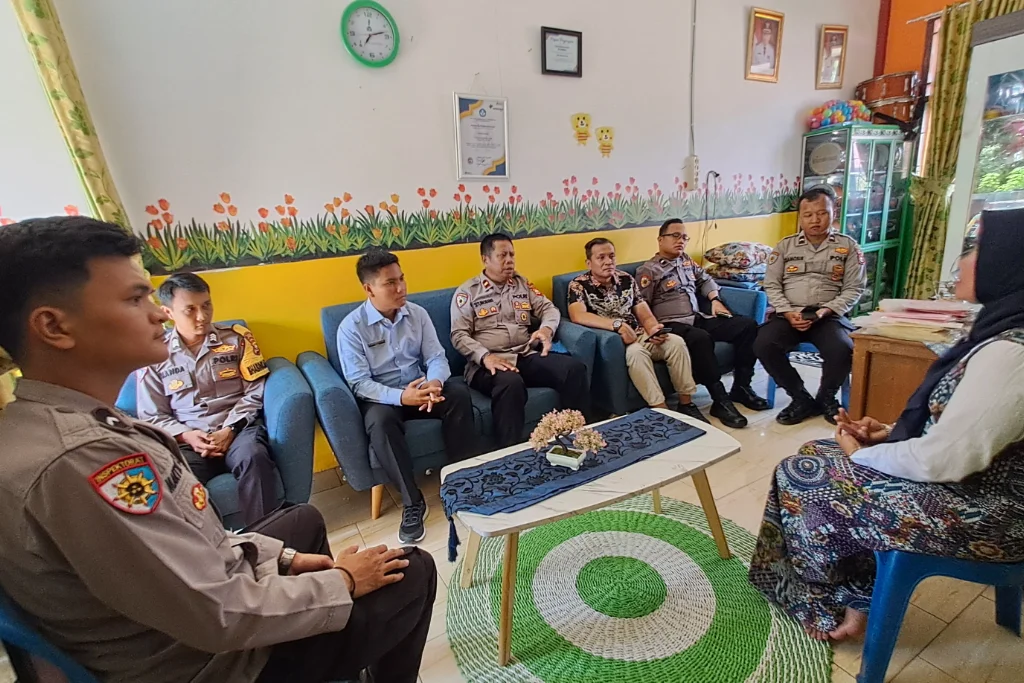 Polres Lebong Sosialisasi Program Makanan Bergizi Gratis ke Sekolah