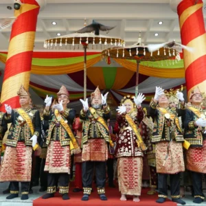 Sembilan Tokoh Bengkulu Dianugerahi Gelar Adat Dari Raja Hingga Depati, Termasuk Jamintel Kejagung Sembilan Tokoh Bengkulu Dianugerahi Gelar Adat Dari Raja Hingga Depati, Termasuk Jamintel Kejagung