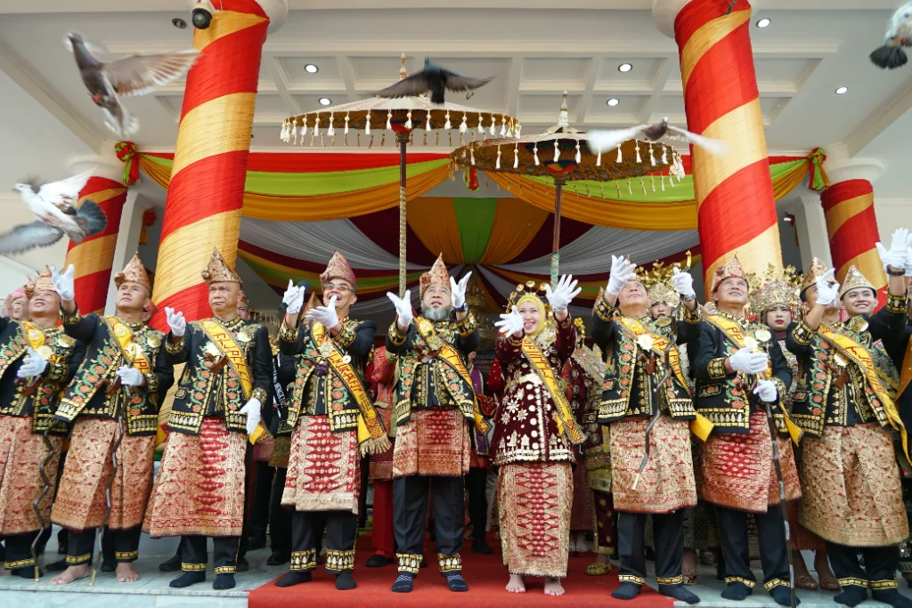 Sembilan Tokoh Bengkulu Dianugerahi Gelar Adat Dari Raja Hingga Depati, Termasuk Jamintel Kejagung