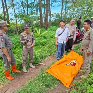 Mayat Pria Tak Dikenal Ditemukan Mengapung di Sungai Muara Bangkahulu
