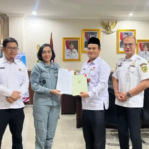 Pemprov Bengkulu Serahkan Sertifikat Tanah Hibah ke Bakamla RI, Percepat Pembangunan Kantor Pemprov Bengkulu Serahkan Sertifikat Tanah Hibah ke Bakamla RI, Percepat Pembangunan Kantor