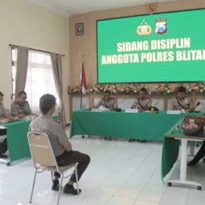 Polres Blitar Sidangkan Anggota Pelanggar Disiplin, Aiptu K Dimutasi dan Dikenakan Patsus