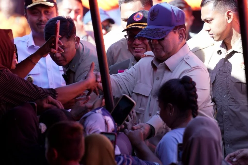 Presiden Prabowo Kunjungi Korban Bencana Sumbar, Pastikan Pemerintah Hadir Bantu Pemulihan