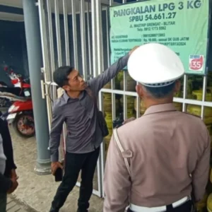 Sidak Satgas Pangan Polres Blitar Kota Temukan Pangkalan Elpiji 3 Kg Kosong Jelang Nataru Sidak Satgas Pangan Polres Blitar Kota Temukan Pangkalan Elpiji 3 Kg Kosong Jelang Nataru