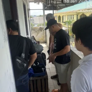 Cekcok Pasangan Sesama Jenis di Batam Berujung Maut, Korban Dihantam Pakai Cobek Cekcok Pasangan Sesama Jenis di Batam Berujung Maut, Korban Dihantam Pakai Cobek