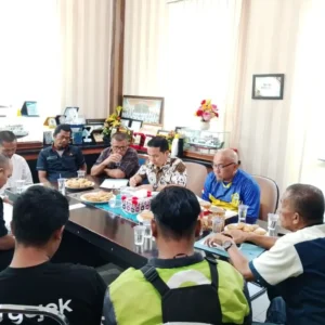 Dishub Karimun Damaikan Driver Online dan Taksi Konvensional: Bahas Titik Jemput & Atribut